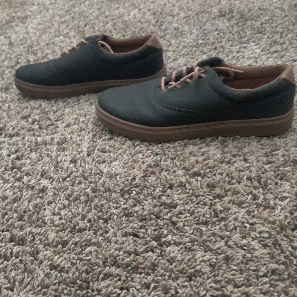 Dress sneakers